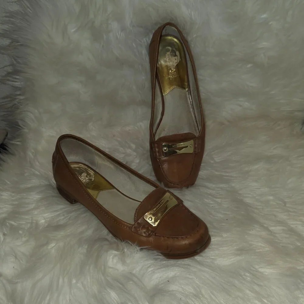 Michael Kors Penny loafers preppy and classy size 9.5 - Picture 1 of 10